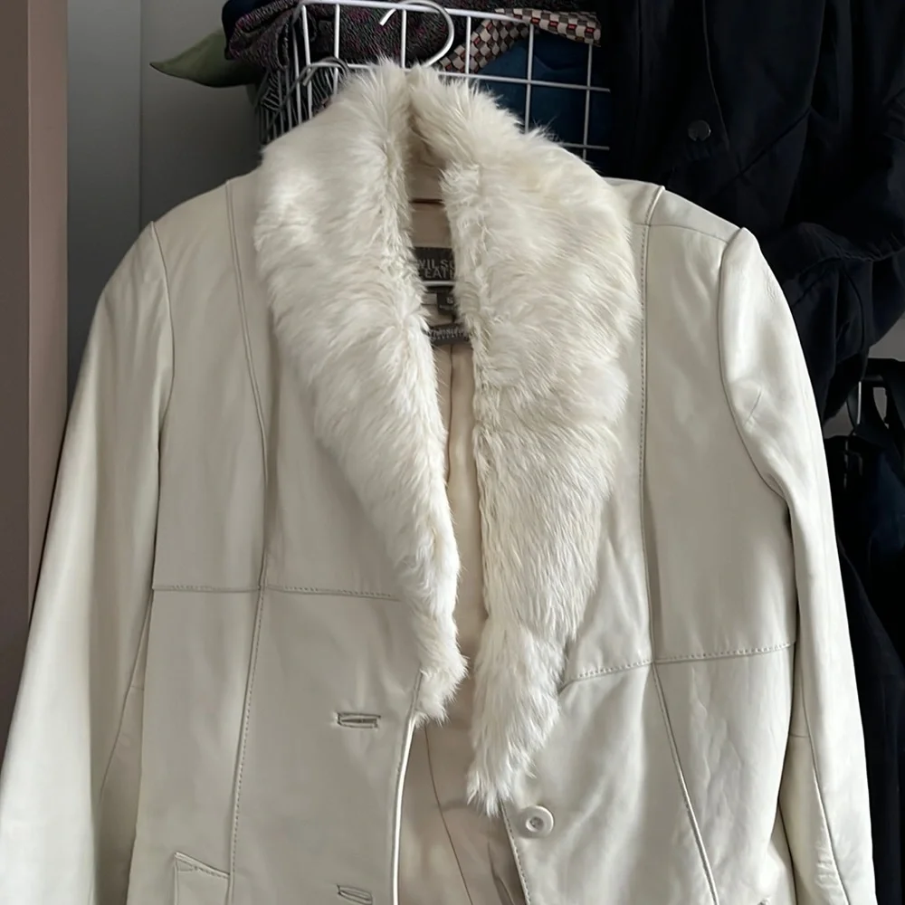 PENNY LANE-ESQUE WHITE LEATHER - Picture 1 of 3